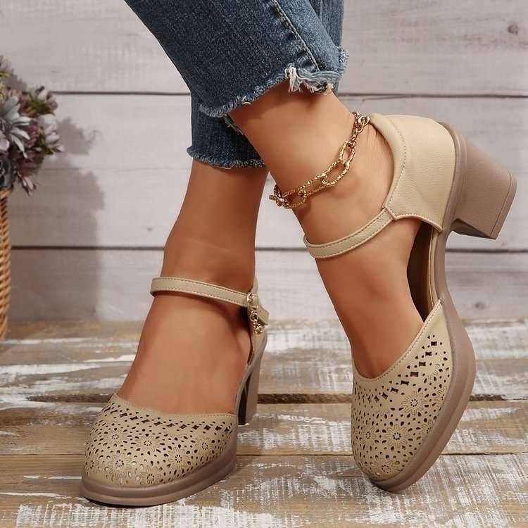 Retro versatile sandals with hollowed out mid heeled toe caps single button shoes for women