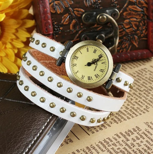 Fashionable Rivet Leather Belt Retro Watch Hand Chain