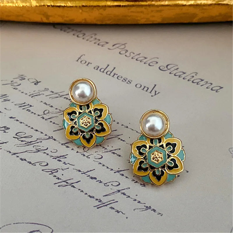 Vintage Enamel Imitation Pearls Geometric Flower Metal Stud Earring