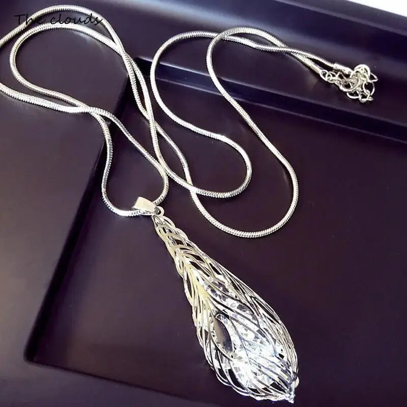 Women Pendant Necklaces