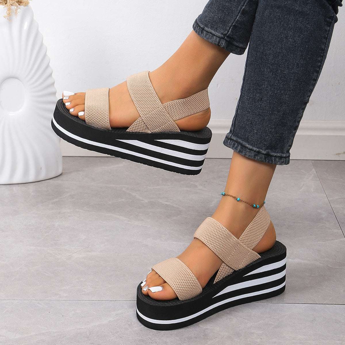 Outer Wear Small Height Increasing Wedge Platform Sandals