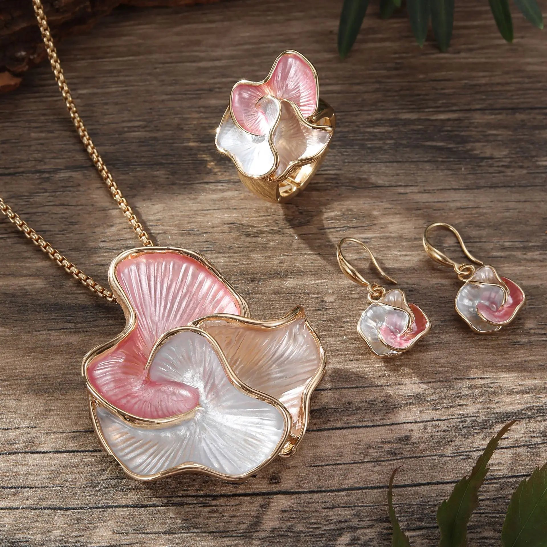 Geometric Petal Stud Earrings, Pendant Set, omen's high-end jewelry set