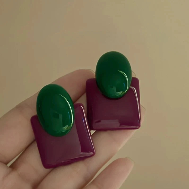 Vintage Contrasting Resin Circular Geometric Stud Earrings for Women