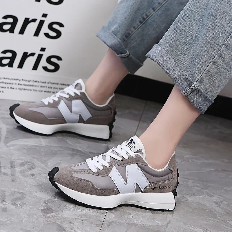 Women's Shoes in Popular Thick-Soled Dad Sneakers