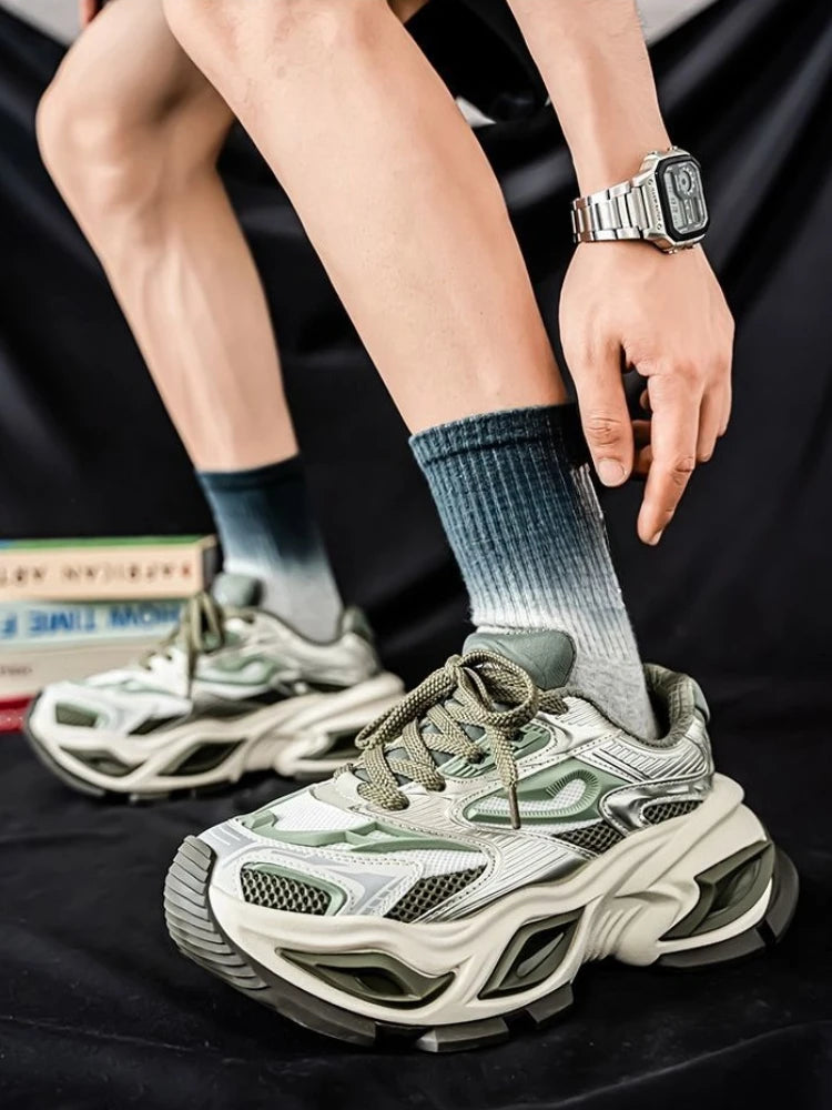 Low-Top Thick Platform Man Casual Sneaker