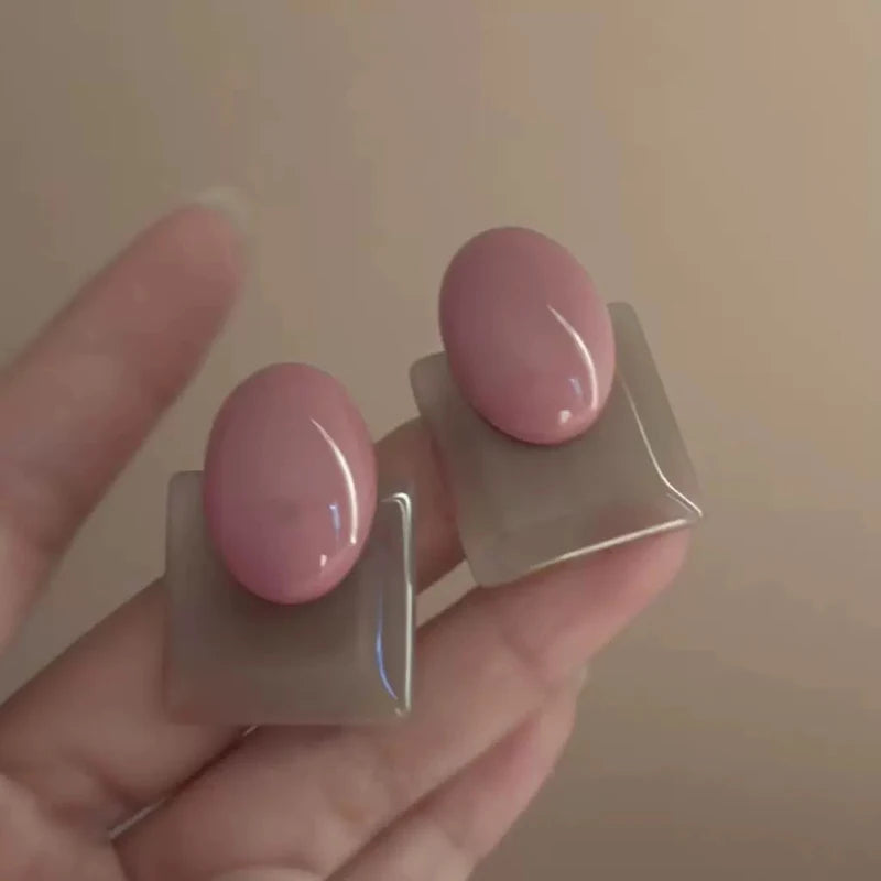 Vintage Contrasting Resin Circular Geometric Stud Earrings for Women