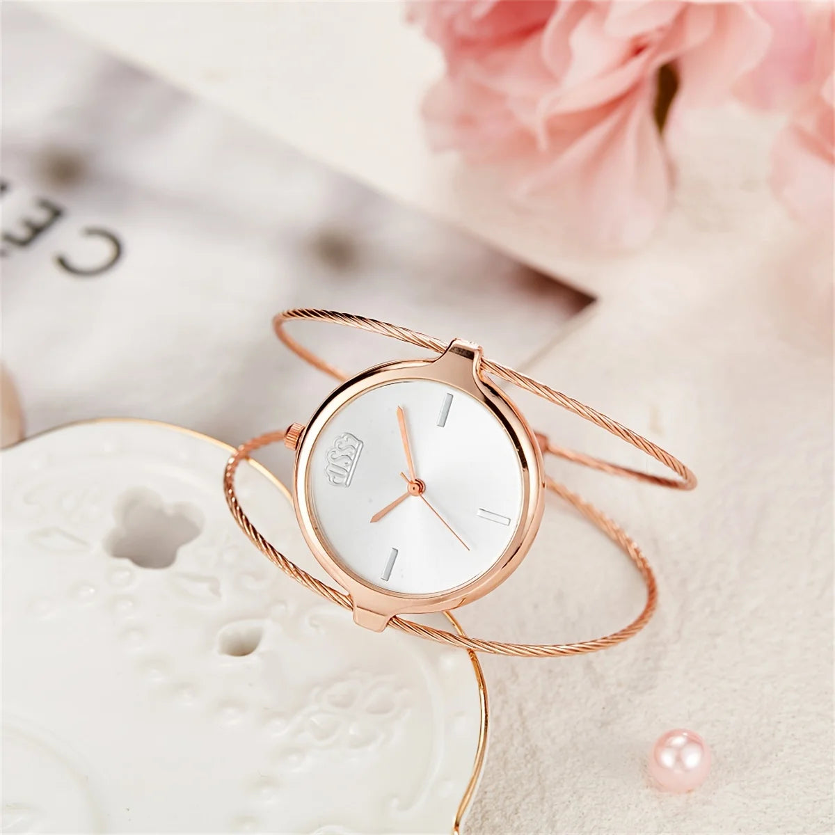 Fashion casual ladies quartz watch
