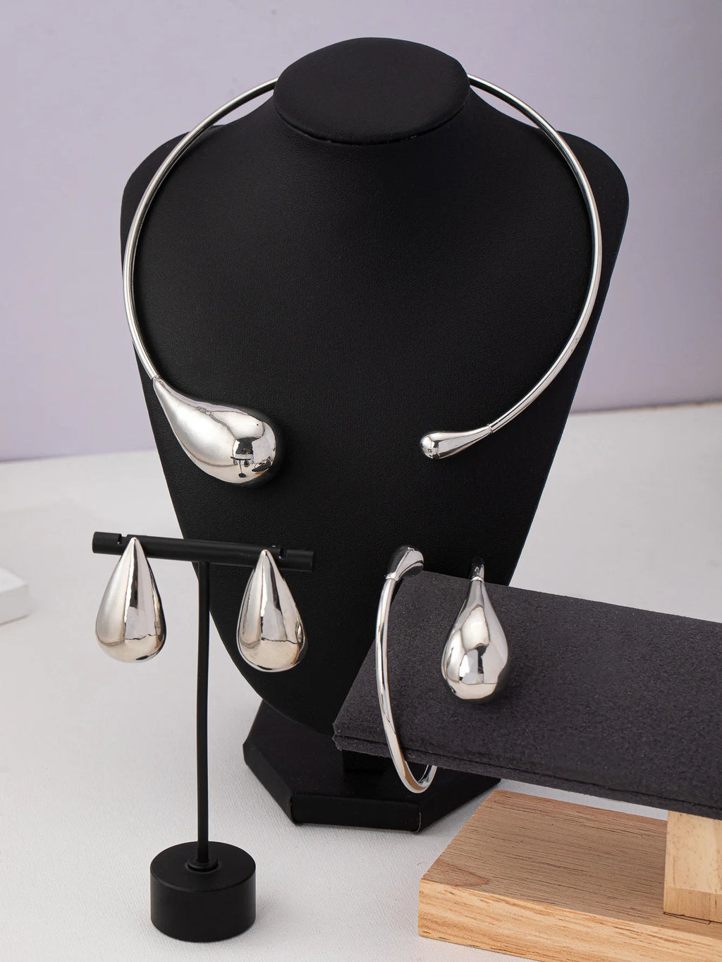 Metal Choker Necklace Bracelet Stud Earrings Jewelry Sets