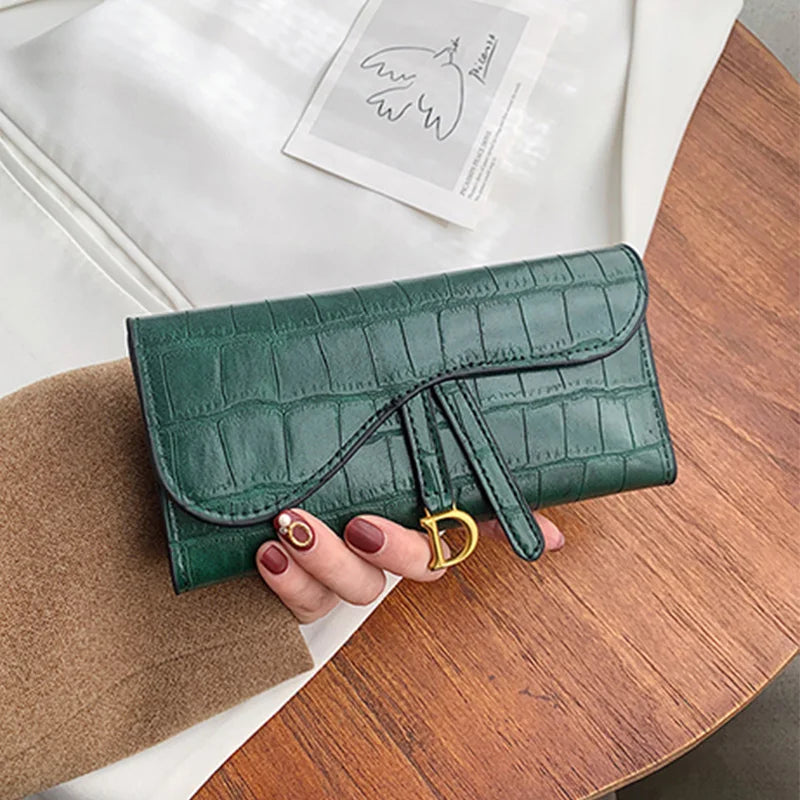 Women's Long Alligator Pattern Wallet