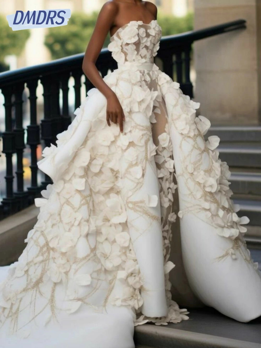 Romantic Strapless Wedding Dresses