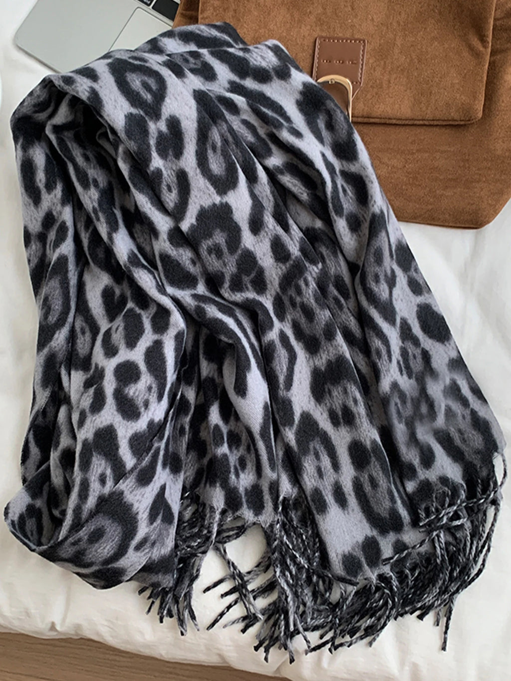 Autumn and Winter Imitation Cashmere Leopard Print Scarf