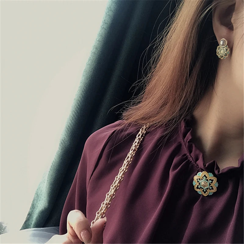 Vintage Enamel Imitation Pearls Geometric Flower Metal Stud Earring